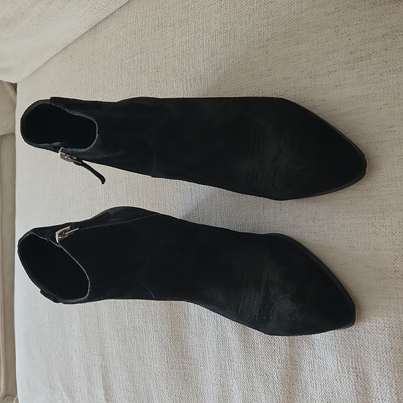 Villa Rouge Willie booties black suede size 7 - Picture 4 of 5